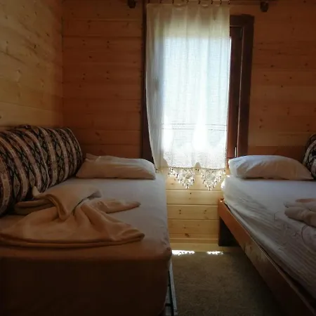 Sakin Vadi Winehouse Oda ve Kahvaltı 3*