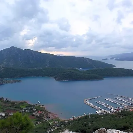 Sakin Vadi Winehouse Oda ve Kahvaltı Orhaniye (Marmaris)